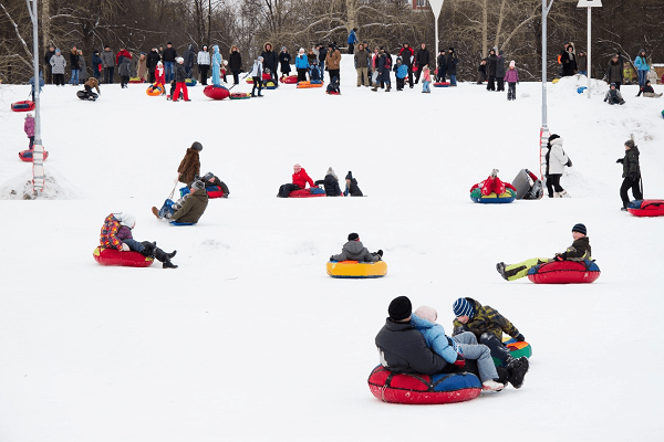 families snow tubing 